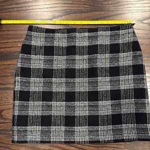 Alice + Olivia plaid woven mini skirt Size 8